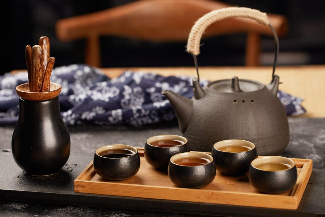 福鼎白茶用什么水泡好